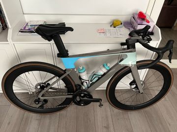 Brugt Cannondale SystemSix Hi-MOD Ultegra Di2 2024 2024 Road & Gravel