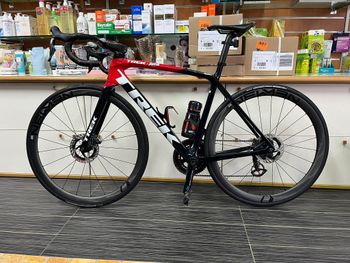 Used Trek Émonda SLR 7 2022 2022 Road & Gravel, Red — image 2 of 10