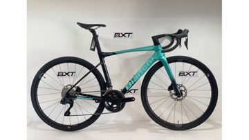 Gebrauchtes Bianchi Specialissima Comp Grafite Celeste Shimano 105 Di2 2026 Road & Gravel