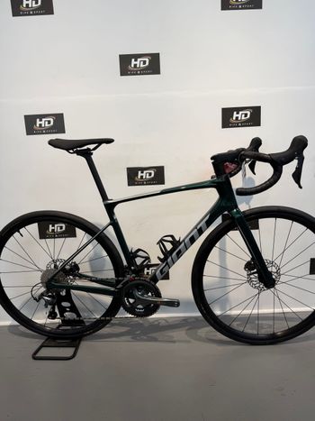 Used Giant Defy Advanced 3 2025 2025 Road & Gravel, Green — image 1 of 7