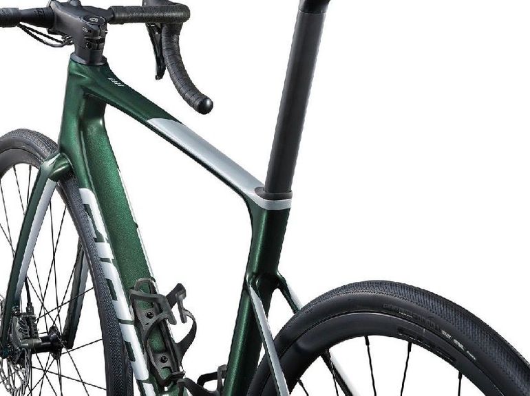 Used Giant Defy Advanced 3 2025 2025 Road & Gravel, Green — image 7 of 7