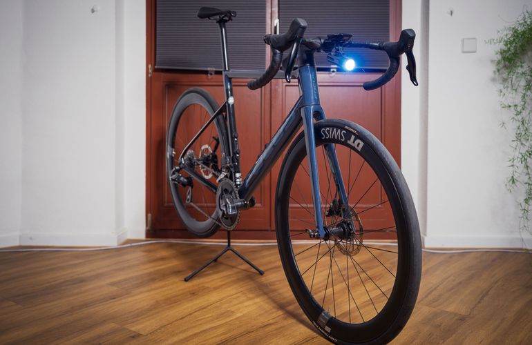 Used Focus Focus Izalco Max 9.7 Carbon Rennrad 2022 Road & Gravel, Blue — image 2 of 19