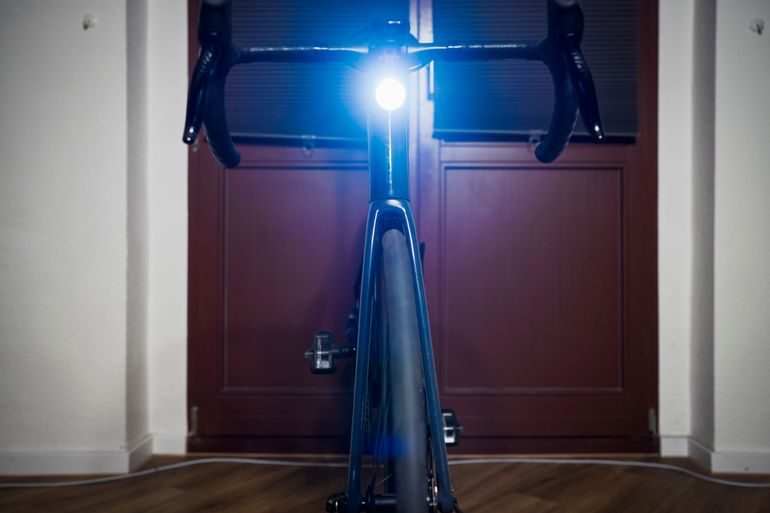 Used Focus Focus Izalco Max 9.7 Carbon Rennrad 2022 Road & Gravel, Blue — image 13 of 19