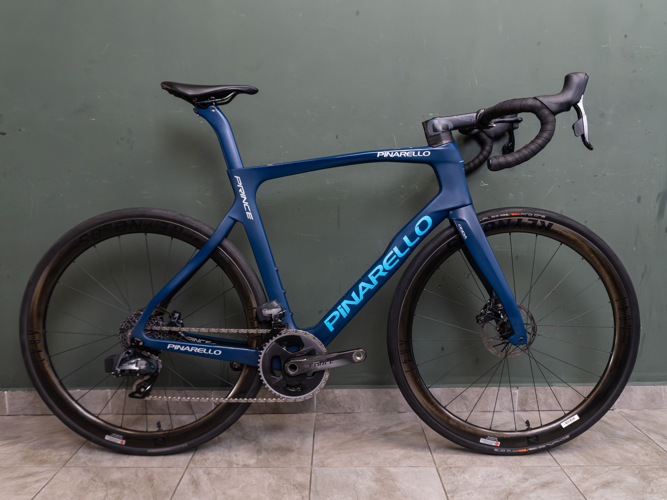 Pinarello 2021 Pinarello Prince T700 – Size 560 2021 Pinarello 2021 Pinarello Prince T700 – Size 560 2021