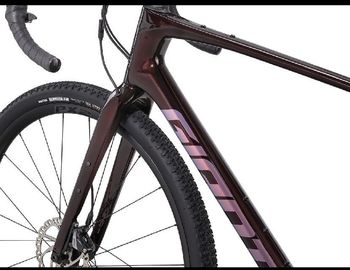Used Giant Revolt Advanced 1 2023 2023 Road & Gravel, Red — image 2 of 4