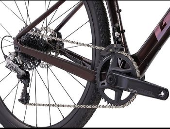 Used Giant Revolt Advanced 1 2023 2023 Road & Gravel, Red — image 3 of 4
