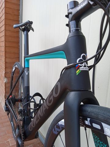 Käytetty Colnago V3 Disc 105 Bike 2022 2022 Road & Gravel