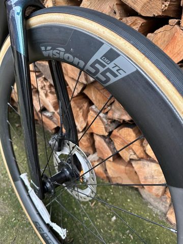 Used Fuji Transonic 1.3 2022 2022 Road & Gravel, Black — image 7 of 10