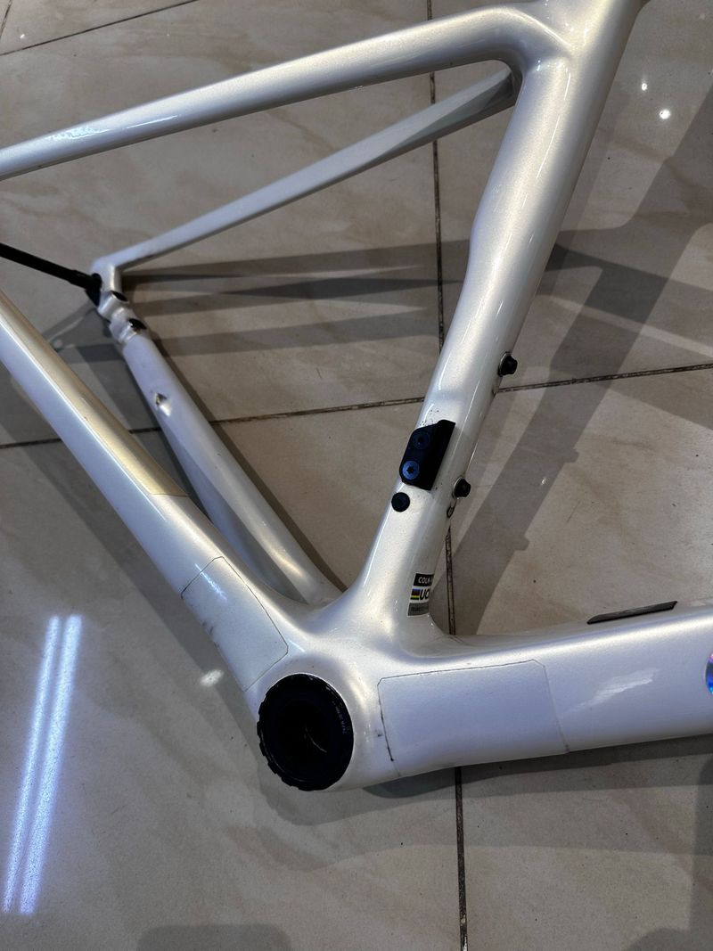 Used Colnago V4RS 2024 Road & Gravel, White — image 5 of 8