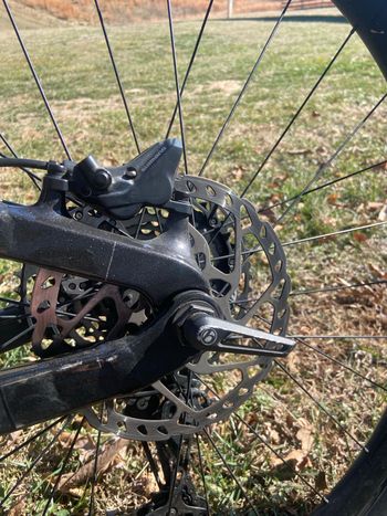Used Trek 2022 Trek Fuel Ex8 2022 Mountainbike, Red — image 5 of 6