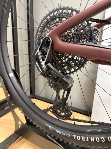 Tweedehands Specialized Stumpjumper Pro 2023 2023 Mountainbike — afbeelding 3 van 7
