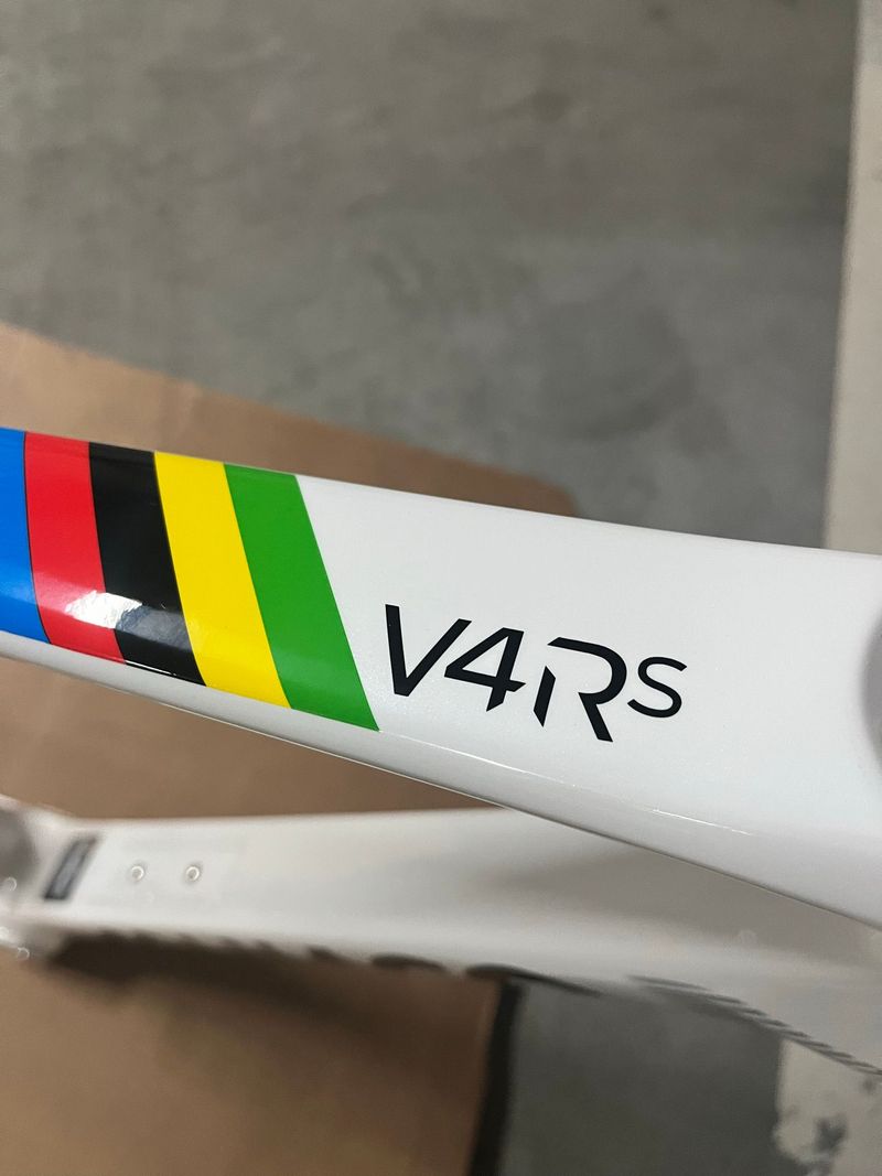 Used Colnago V4RS 2025 Road & Gravel, White — image 10 of 15