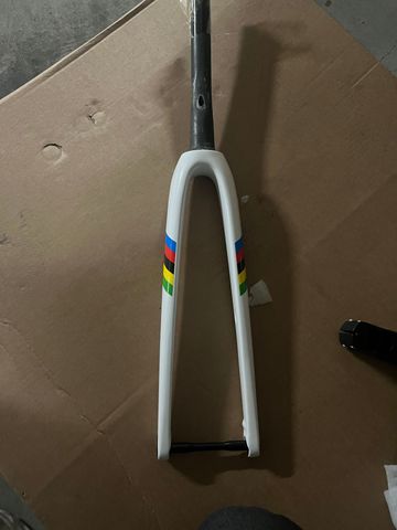 Used Colnago V4RS 2025 Road & Gravel, White — image 3 of 15