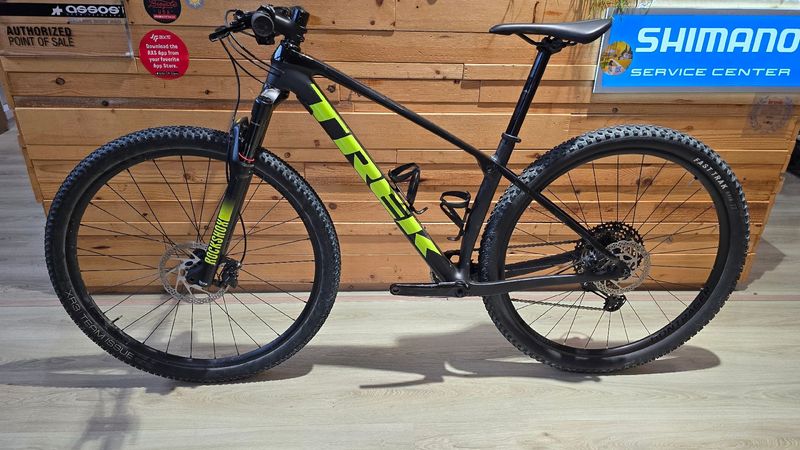Trek Procaliber 9.6 Gen 2 2024 2024 Mountainbike usato, Nero — immagine 12 di 12
