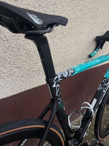 Used Haro Rivette Carbon 1 2025 2025 Road & Gravel, Blue — image 9 of 17