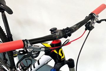 Used Scott Scale 730 XTR 2017 Mountainbike, White — image 3 of 8