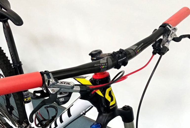 Used Scott Scale 730 XTR 2017 Mountainbike, White — image 3 of 8