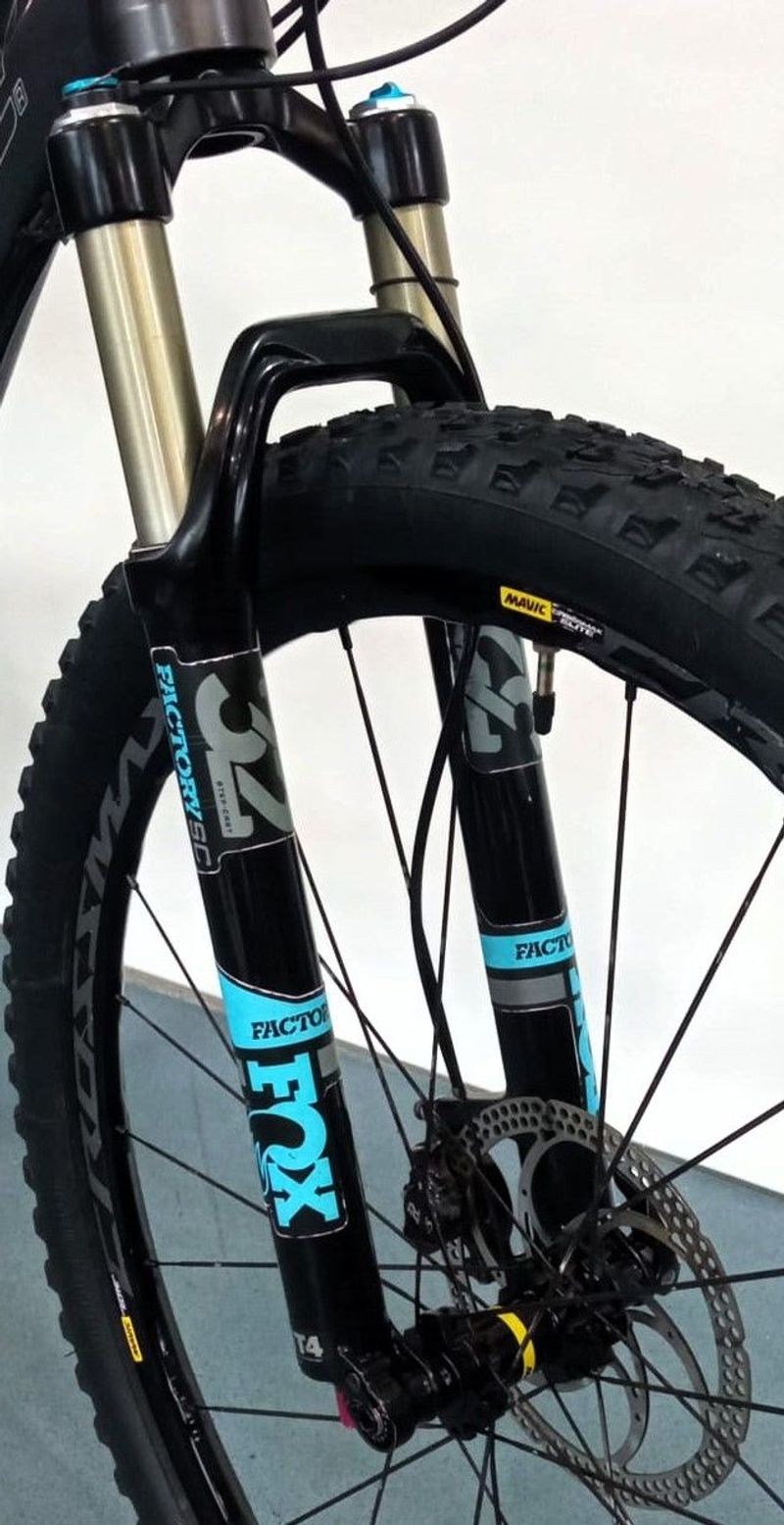 Used Lapierre X-Control 829 2018 Mountainbike, Light Gray — image 3 of 7
