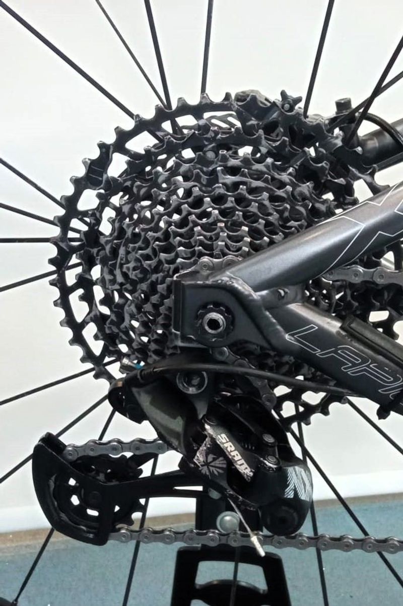 Used Lapierre X-Control 829 2018 Mountainbike, Light Gray — image 2 of 7