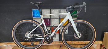 Prise en mains du Cannondale SuperX, un gravel taillé pour la