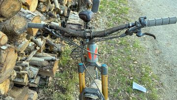 Devinci DC NX 11s 2020 2020 Mountainbike usato, Grigio chiaro — immagine 2 di 7