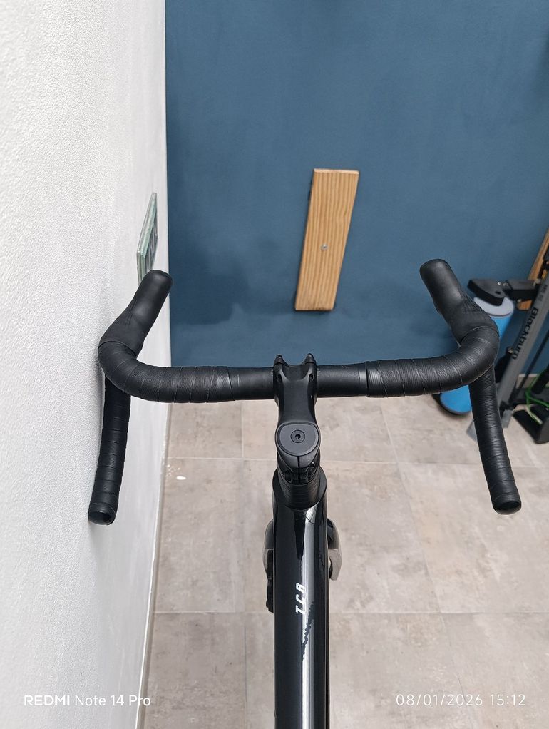 Used Giant Tcr Shimano 105 Di2 2025 Road & Gravel — image 7 of 9