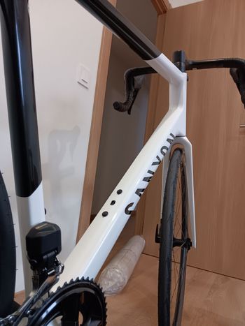 Used Canyon Ultimate CF SL 7 Di2 2024 2024 Road & Gravel, White — image 8 of 10