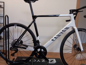 Used Canyon Ultimate CF SL 7 Di2 2024 2024 Road & Gravel, White — image 1 of 10