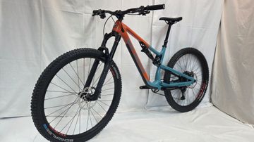 Brugt Rocky Mountain Instinct Carbon 50 2023 2023 Mountainbike — billede 2 af 4