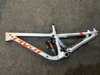 Pivot, FIREBIRD Pro XT/XTR w/ Carbon Wheels 2024 Frameset