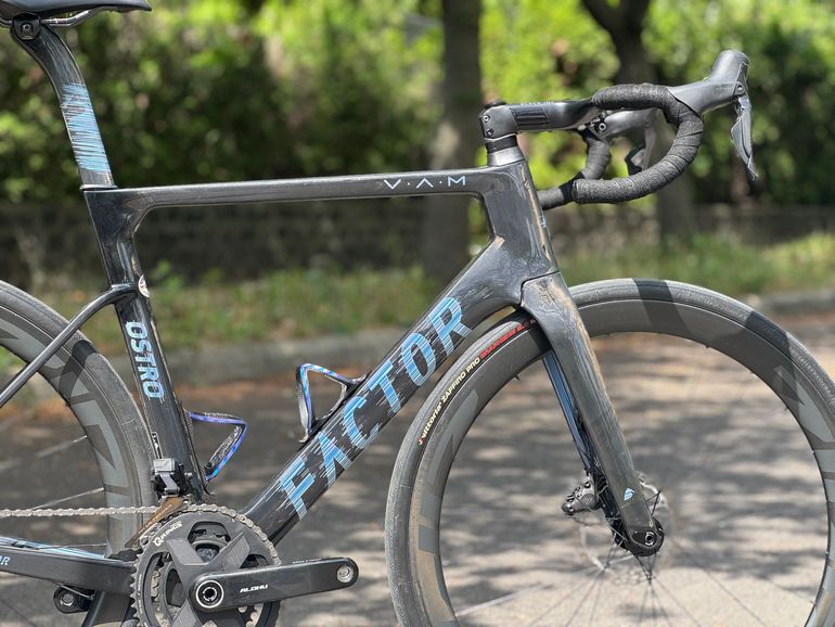 Used Factor Ostro Shimano Ultegra Di2 2022 Road & Gravel, Black — image 5 of 14