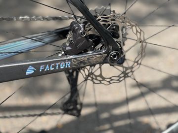 Brugt Factor Ostro Shimano Ultegra Di2 2022 Road & Gravel — billede 10 af 14