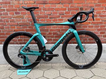 Brugt Bianchi NEW! Bianchi Oltre Pro/Roadbike/Shimano Ultegra Di2/Size 57/Velomann Carbon 2026 Road & Gravel