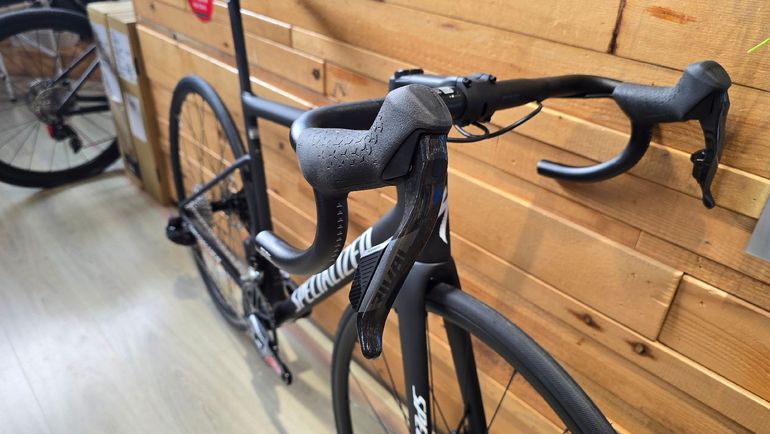 Used Specialized Tarmac SL8 Comp - SRAM Rival AXS 2026 2026 Road & Gravel, Black — image 3 of 4