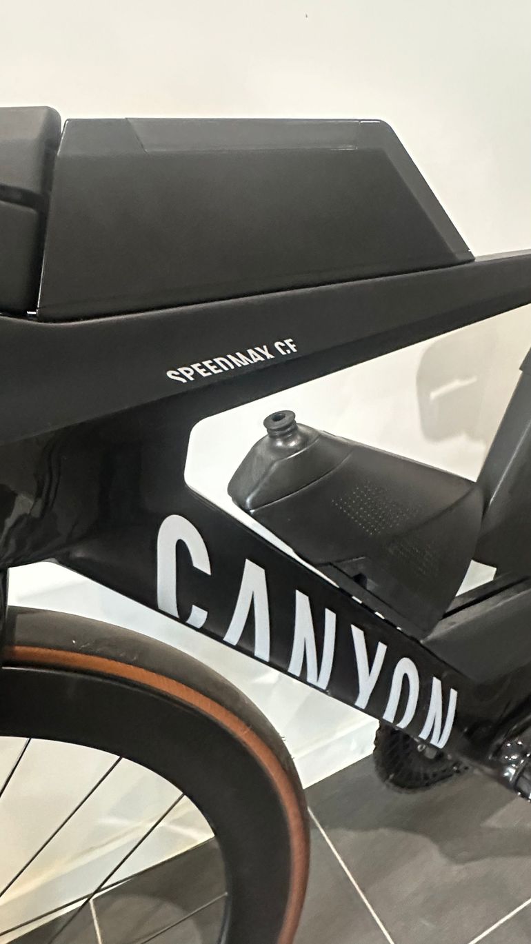 Used Canyon Speedmax CF 7 Di2 2025 2025 Road & Gravel — image 6 of 8