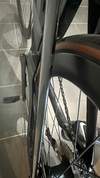Used Canyon Speedmax CF 7 Di2 2025 2025 Road & Gravel — image 4 of 8