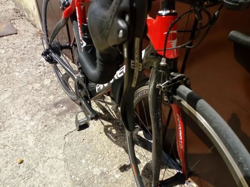 Gebrauchtes PINARELLO RAZHA 2016 2016 Road & Gravel, Rot — Bild 7 von 9