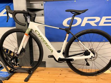 Gebrauchtes Orbea GAIN M30 2025 2025 Road & Gravel, Weiß — Bild 2 von 5