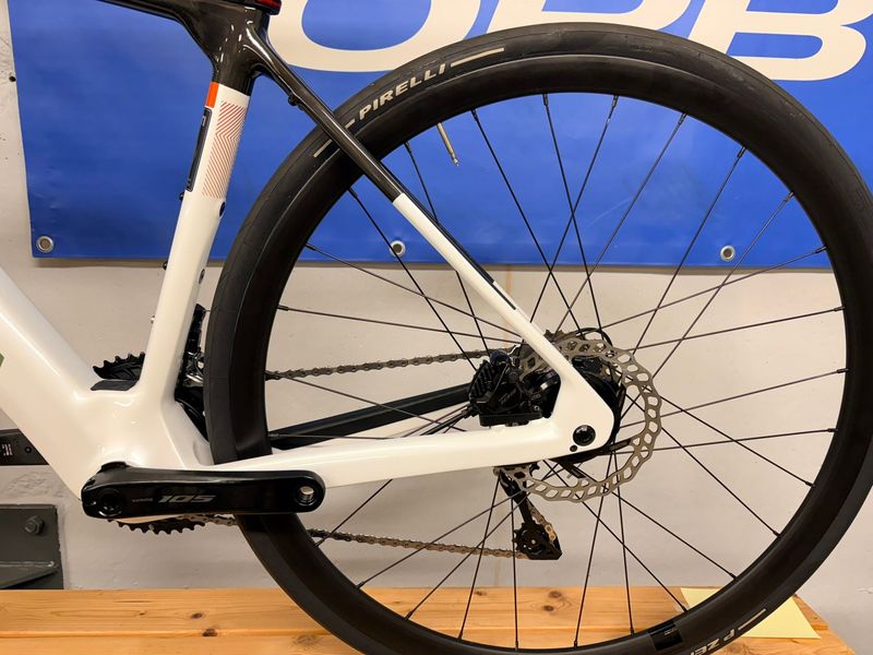 Gebrauchtes Orbea GAIN M30 2025 2025 Road & Gravel, Weiß — Bild 5 von 5