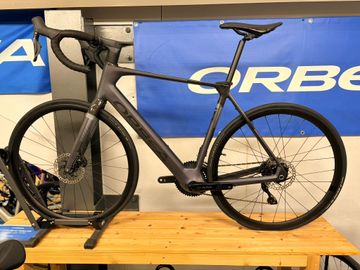 Orbea GAIN M30i 2025 2025 Road & Gravel usato, Viola — immagine 2 di 5
