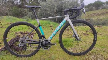 Focus, Izalco MAX 9.9 Sram Red ETAP AXS
