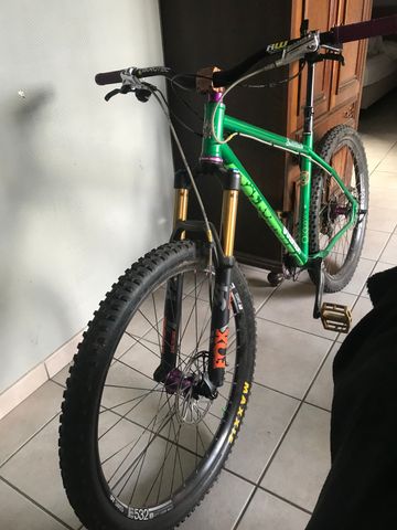 Used Stanton Switchback Shimano ZEE 2022 Mountainbike, Green, 27.5 (650B) — image 2 of 11