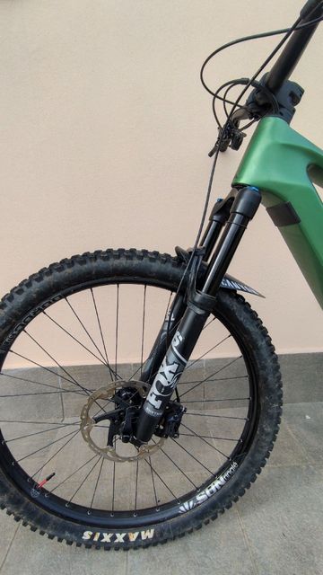Używany Canyon Spectral:ON CF 8 2023 2023 Mountainbike — zdjęcie 9 z 15