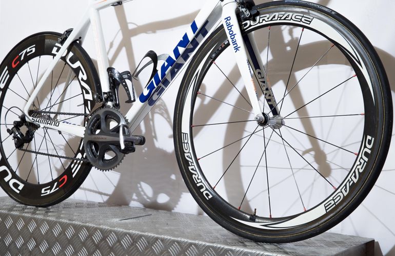 Used Giant Giant TCR Advanced SL Team Rabobank 2010 - Size L 2010 Road & Gravel, Weiß — image 4 of 6