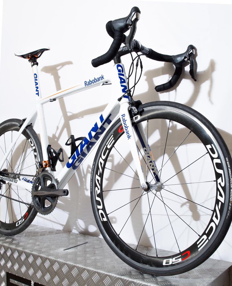 Used Giant Giant TCR Advanced SL Team Rabobank 2010 - Size L 2010 Road & Gravel, Weiß — image 5 of 6
