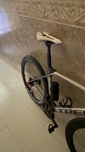 Trek Madone SL 7 Gen 8 2025 Frameset 2025 Road & Gravel d'occasion — image 12 sur 13