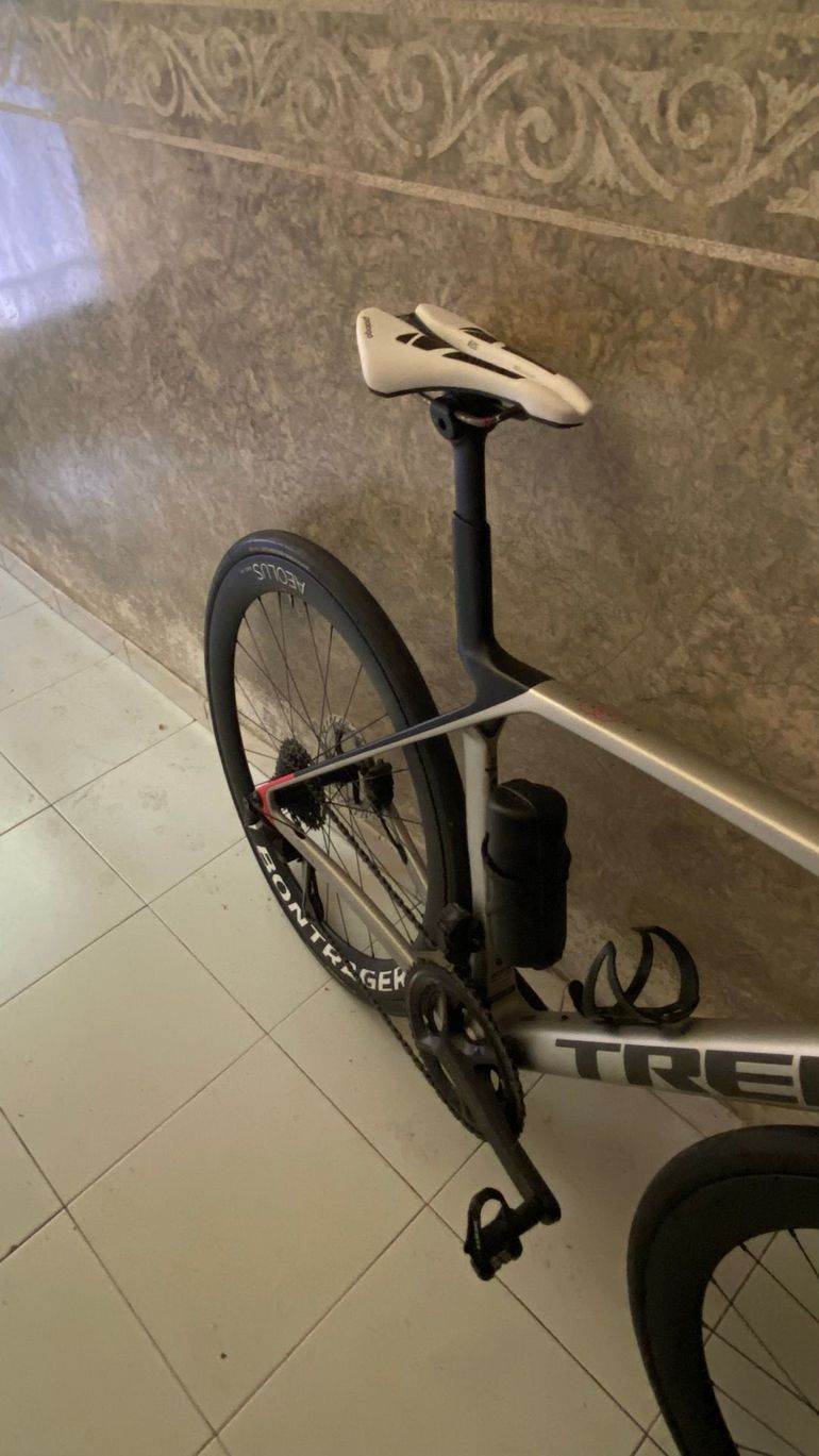 Trek Madone SL 7 Gen 8 2025 Frameset 2025 Road & Gravel d'occasion — image 12 sur 13