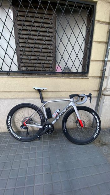Trek Madone SL 7 Gen 8 2025 Frameset 2025 Road & Gravel d'occasion — image 5 sur 13
