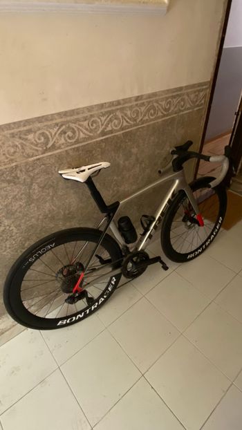 Trek Madone SL 7 Gen 8 2025 Frameset 2025 Road & Gravel d'occasion — image 4 sur 13