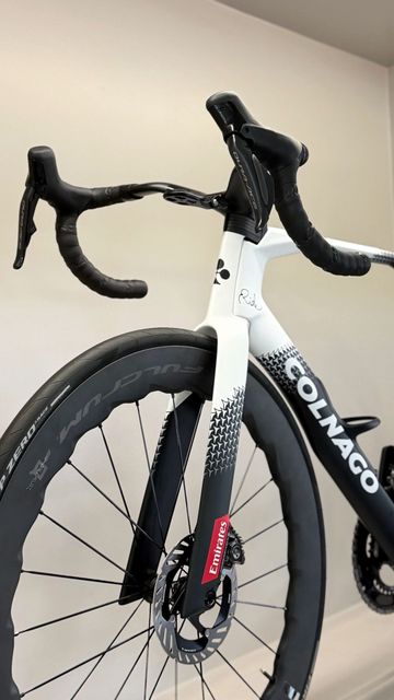 Tweedehands Colnago Y1rs 2026 Road & Gravel — afbeelding 9 van 16